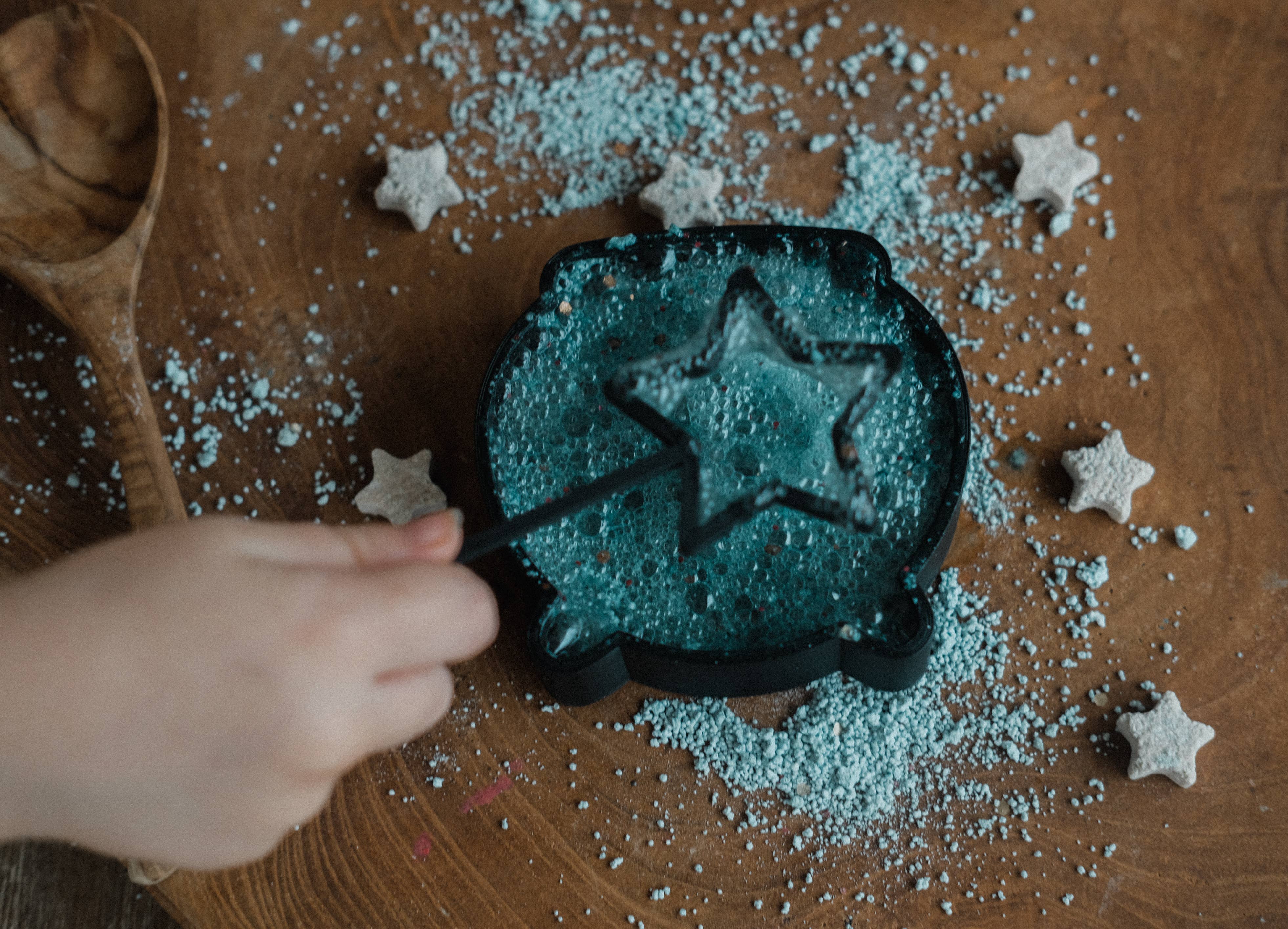 Kinfolk Pantry Halloween Cauldron Sensory Eco Mould  - Image 4
