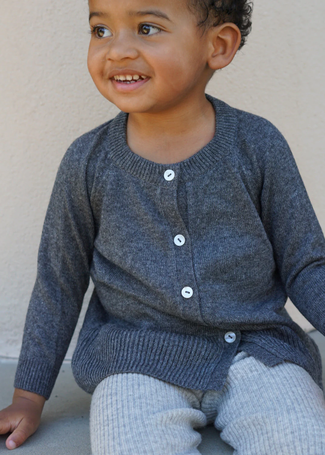 La Petit Lapin Cashmere & Merino Wool Knit Cardigan | Dark Gray Melange
