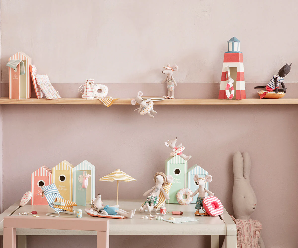 Maileg Beach Float, Mouse - Flower - Image 3