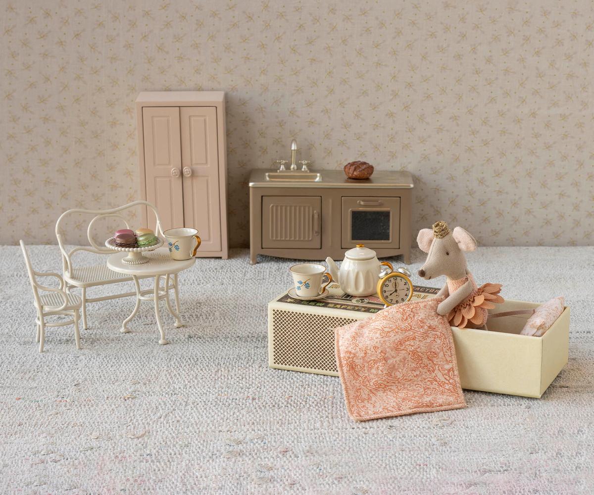 Maileg Kitchen, Mouse - Light brown - Image 3