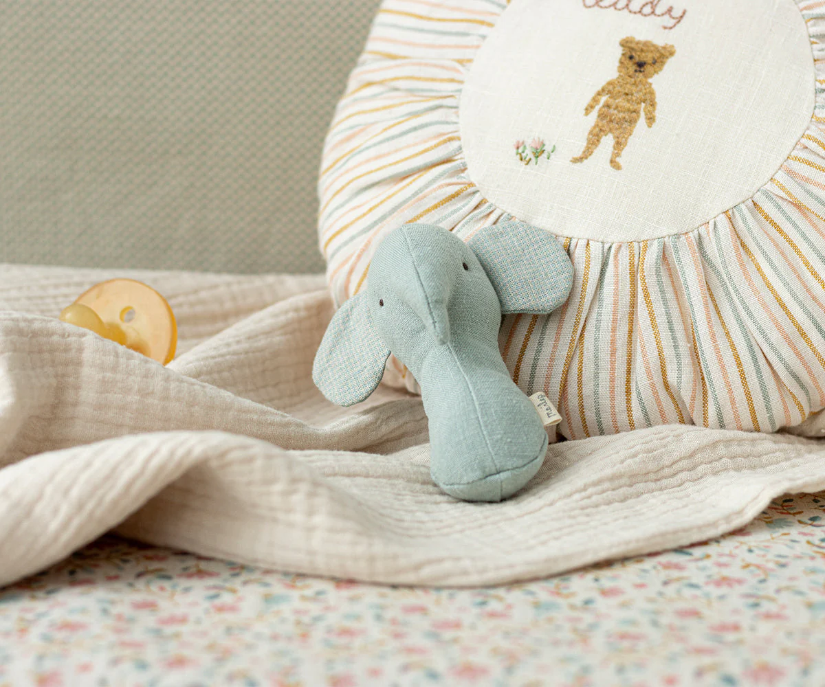 Maileg Lullaby Friend Rattles, Elephant - Light Dusty Blue - Image 2