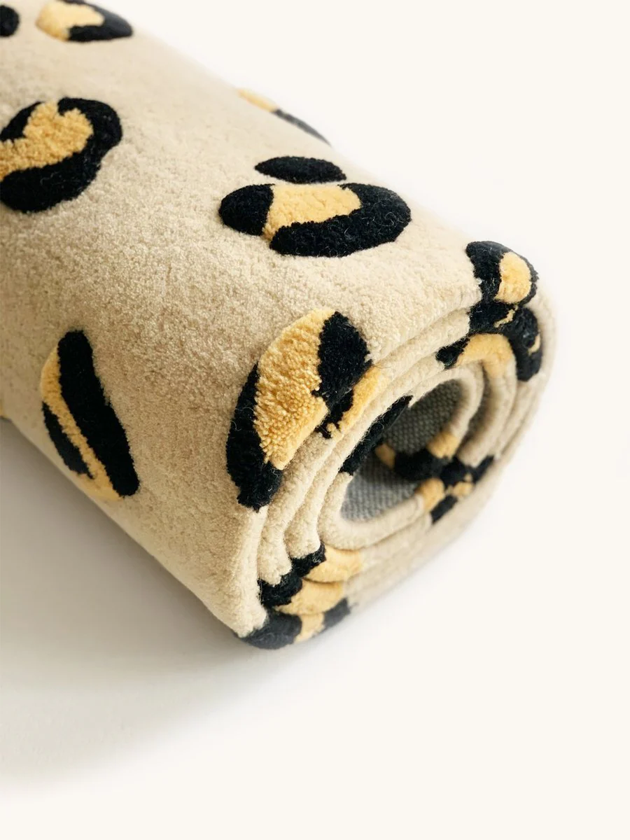 Maison Deux Rug LEOPARD Beige / Brown and Black Print 3.9 x 5.9ft - Image 4