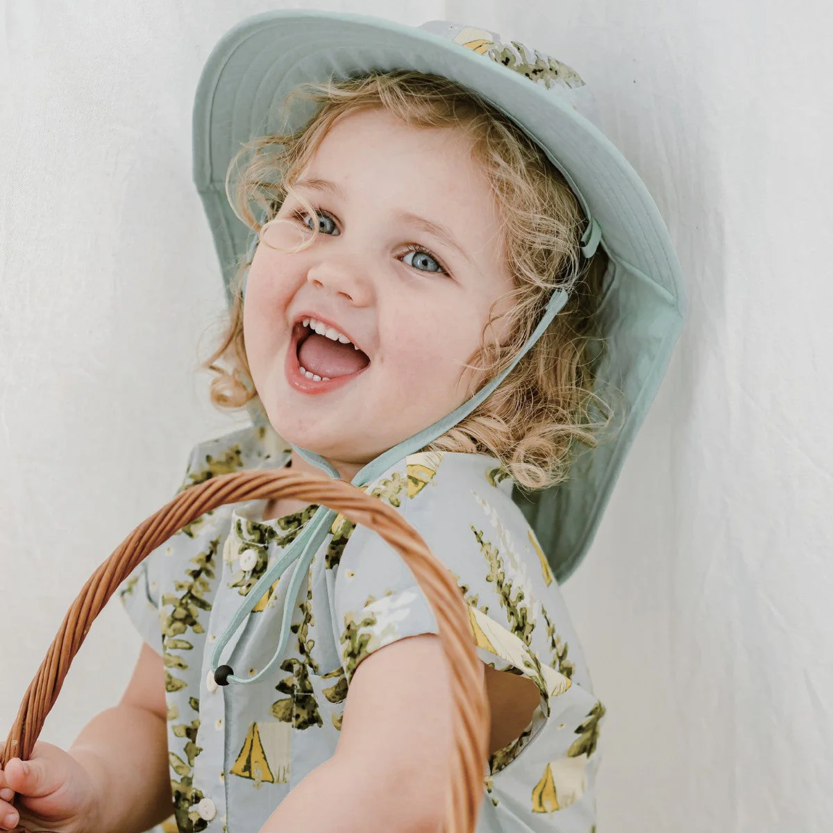 Milkbarn Toucan Sun Safety Play Hat - Image 15