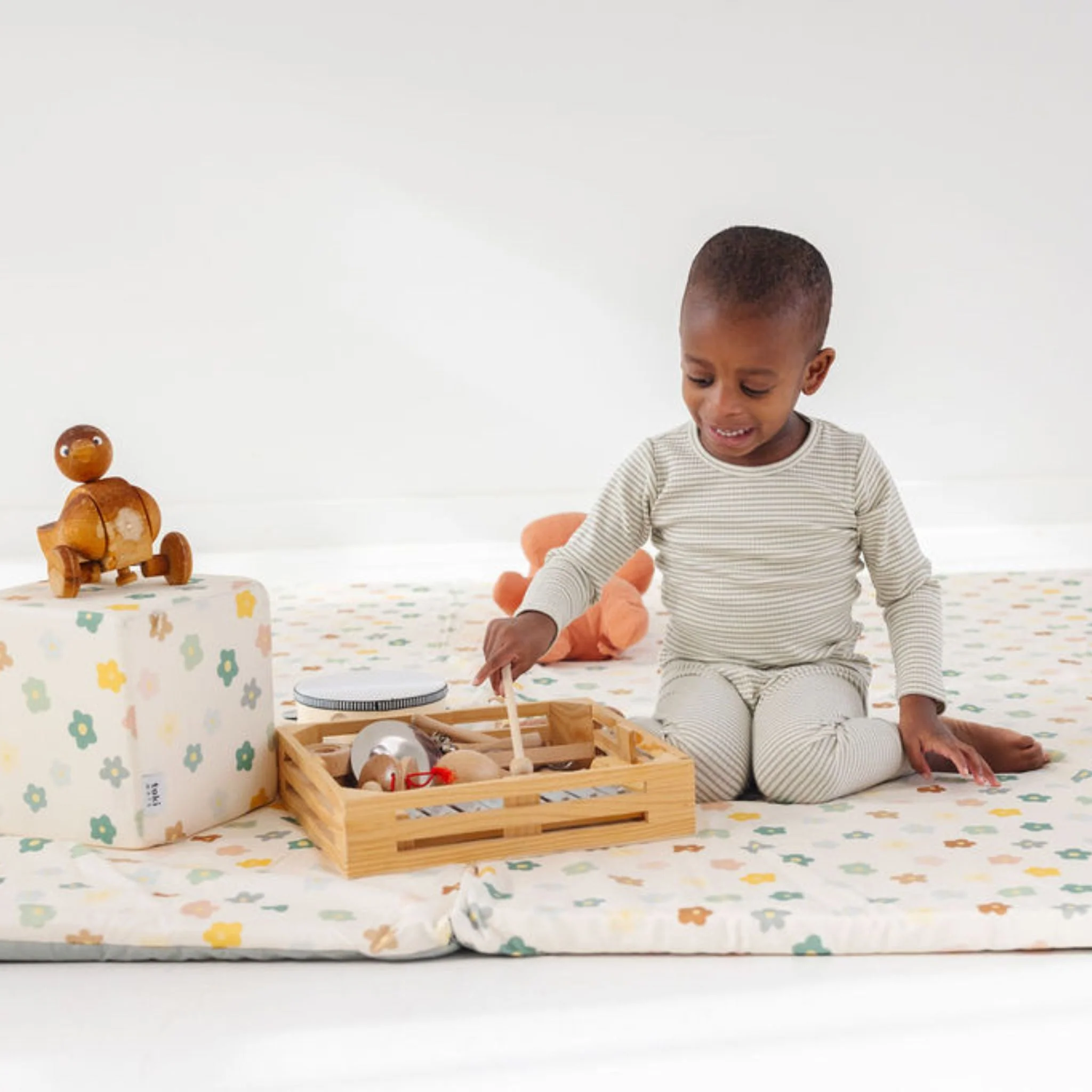 Toki Kids Playful Posies Play Cube - Image 2